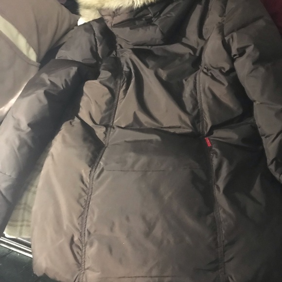 Maternity jacket with zip in insert. Pirchaed in USA but never worn. - Picture 9 of 10
